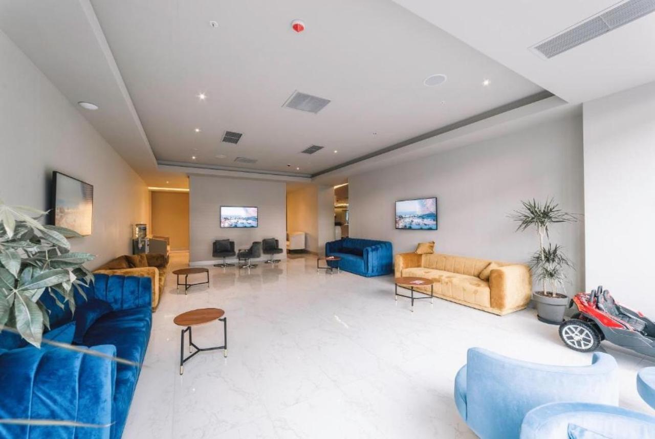Orbi City Sea View Apartments Batumi Ngoại thất bức ảnh