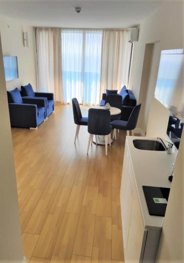Orbi City Sea View Apartments Batumi Ngoại thất bức ảnh