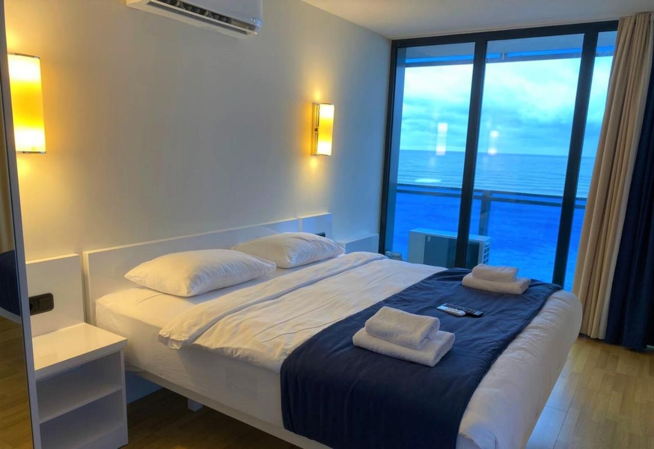 Orbi City Sea View Apartments Batumi Ngoại thất bức ảnh